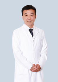 程龍偉 主任.jpg