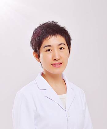董瑩.jpg